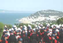 Elèves de Saint-Cyr sur une colline de Tunisie