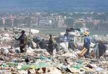 Algérie : les chiffonniers de la décharge de Oued Smar