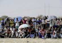 Afrique du Sud : les mineurs de Marikana reprennent le chemin du travail