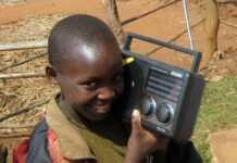 La radio, média chouchou des Africains