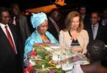 Valérie Trierweiler au Mali : de la First girl friend à la First lady