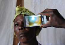 Kenya : l’Eye-Phone, une technologie prometteuse de diagnostic oculaire