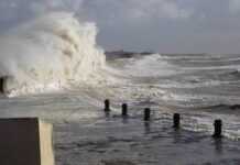 La tempête Christine arrive ce lundi avec des vagues de 14 mètres !