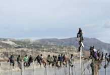 Près de 1000 migrants tentent en vain d’entrer dans l’enclave espagnole Melilla