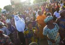 Burkina : des centaines de femmes manifestent contre le pouvoir à vie de Compaoré