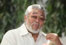 Jerry Rawlings soutient Mugabe et s’insurge contre « l’audace de l’Occident »