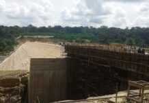 Le chantier du barrage de Liouesso en juillet 2015