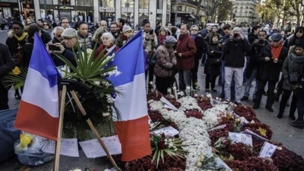 Hommage National Aux Victimes Des Attentats De Paris