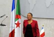 En visite en Algérie, Christiane Taubira annonce l’abandon de la déchéance de nationalité