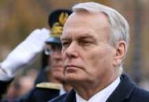 Mali : Ayrault rend hommage aux trois soldats français morts en avril