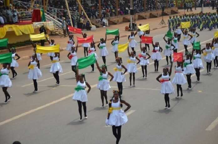 Cameroun La 53e Edition De La Fete De La Jeunesse Celebree Avec Faste