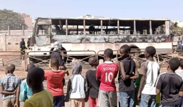 Burkina Faso : un véhicule de transport d'élèves saute sur un engin artisanal et fait 14 morts