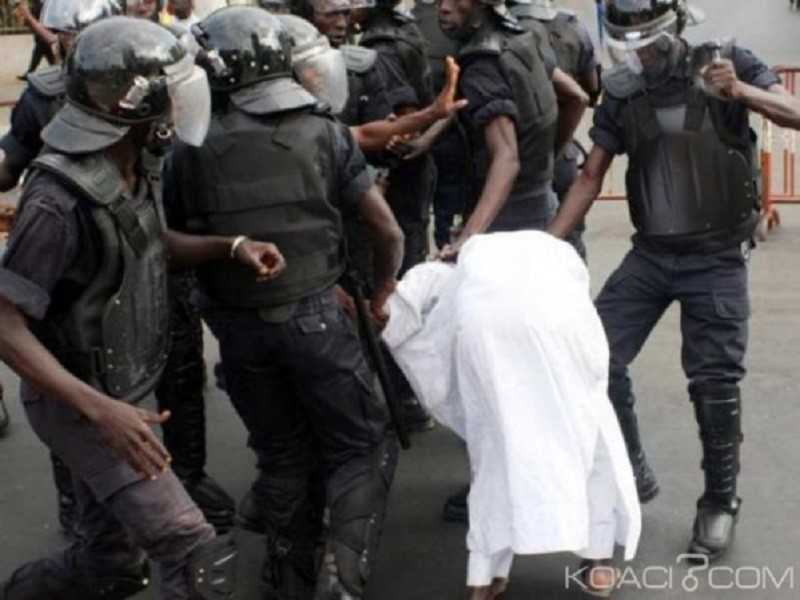 Sénégal : la vidéo de policiers qui frappent une fille fait polémique