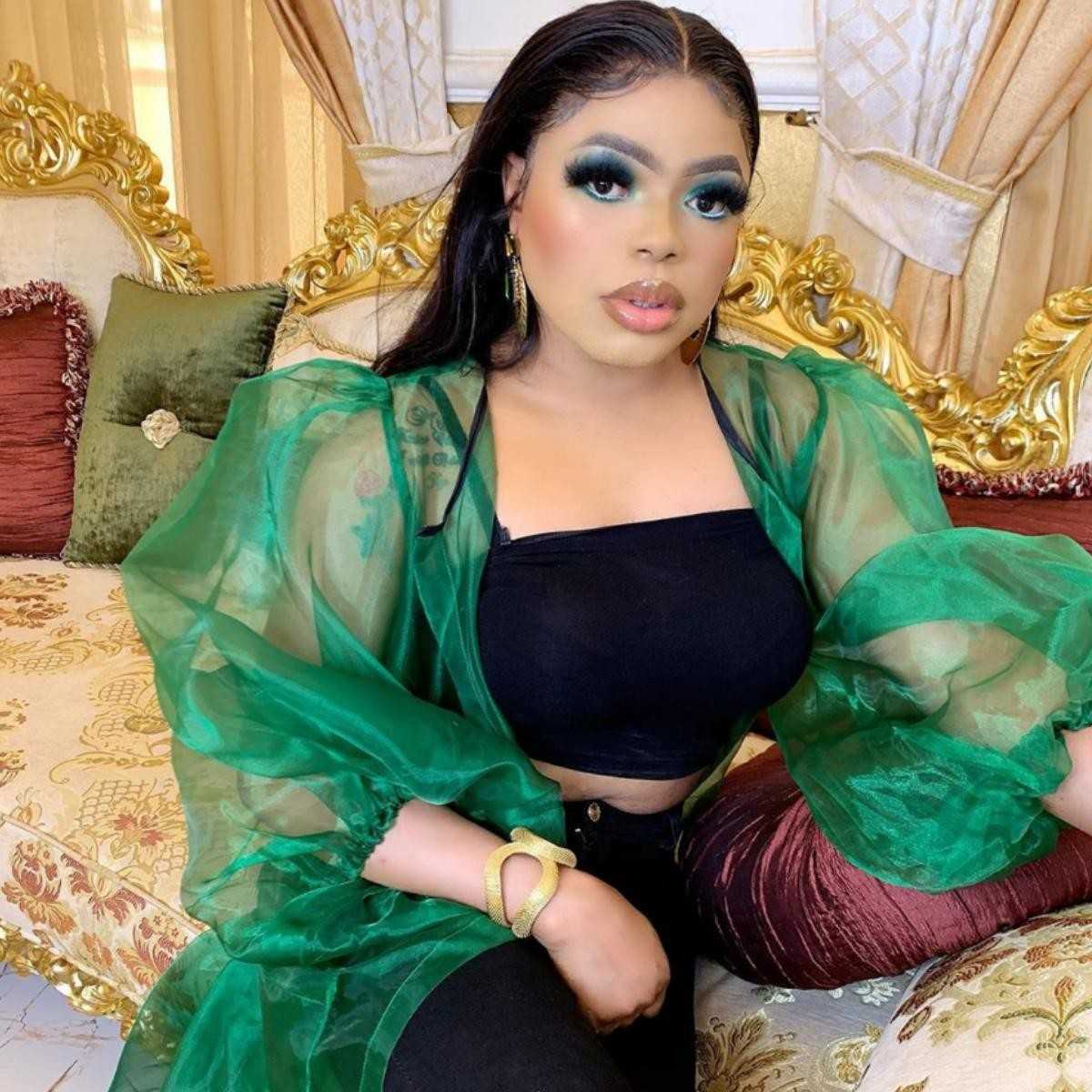 Nigeria : Bobrisky se glorifie de sacs remplis d'argent