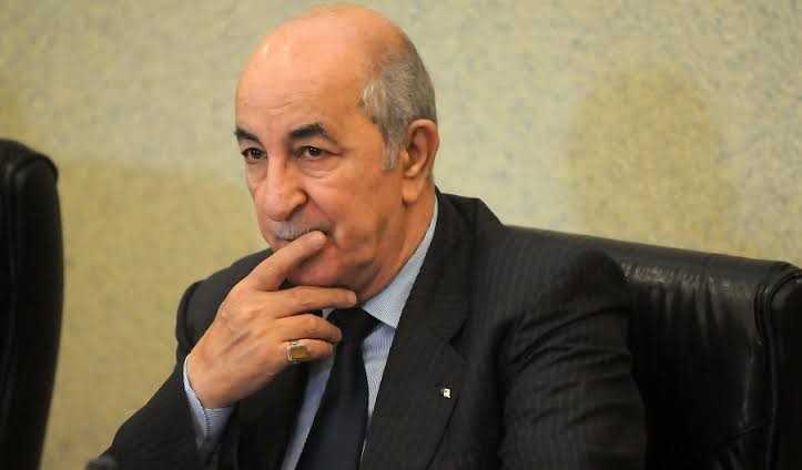 Algérie : Tebboune en fauteuil roulant ?