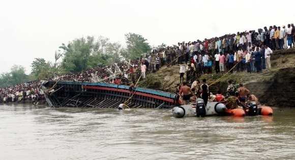 Nigeria: les corps de six policiers tués dans un accident de bateau récupérés