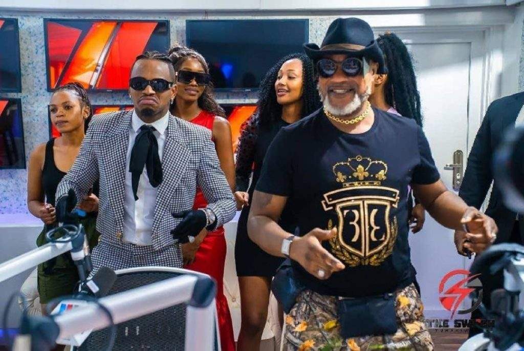 Waah De Diamond Platnumz Et Koffi Olomidé Continue De Battre Des