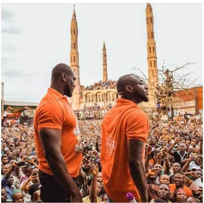 Davido en deuil : son garde du corps personnel est décédé