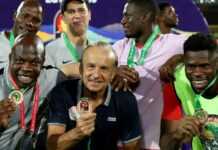 Gernot Rohr et ses collaborateurs