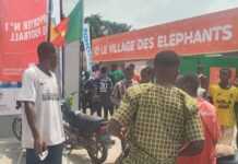 Ambiance au Village des Eléphants à Douala