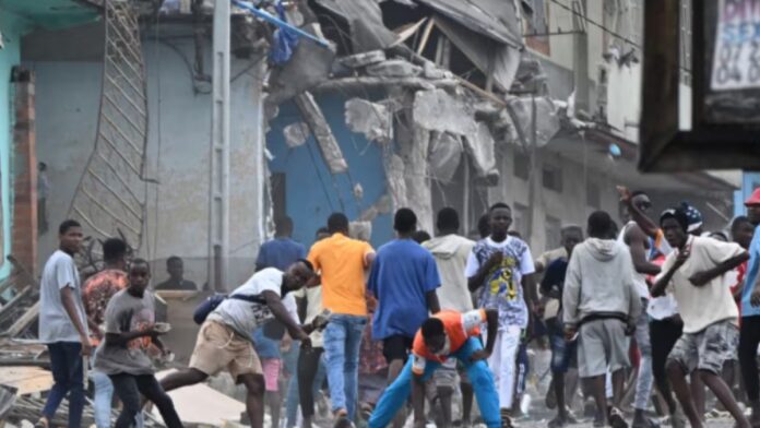 Les déguerpis d'Adjamé en colère