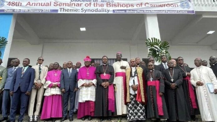 Les évêques du Cameroun en séminaire