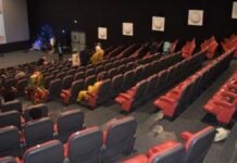 Une salle de cinéma au Cameroun