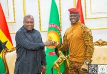 John Dramani Mahama et Ibrahim Traoré à la Présidence du Faso