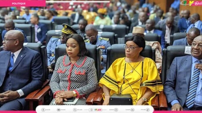 Les participants au Forum de l'OACI